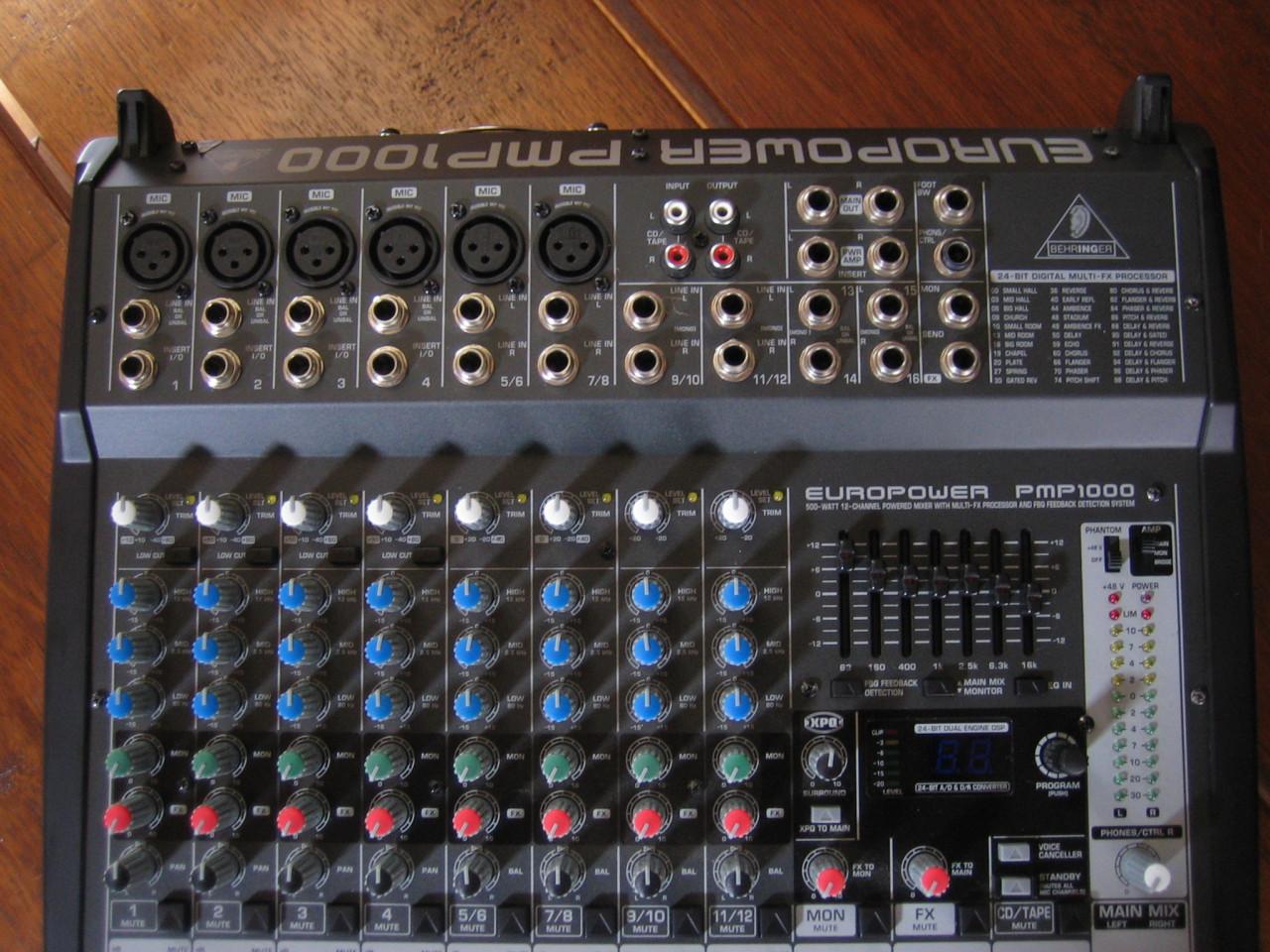 Behringer Europower PMP-1000 powered mengpaneel/versterker