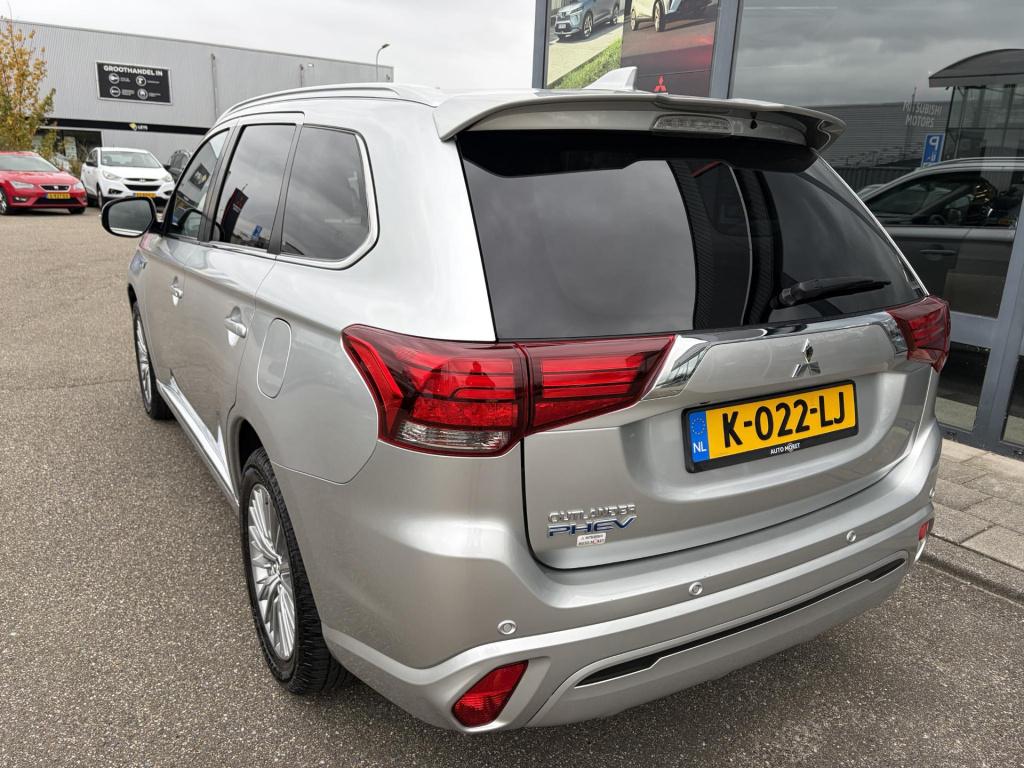 Mitsubishi Outlander 2.4 phev intense