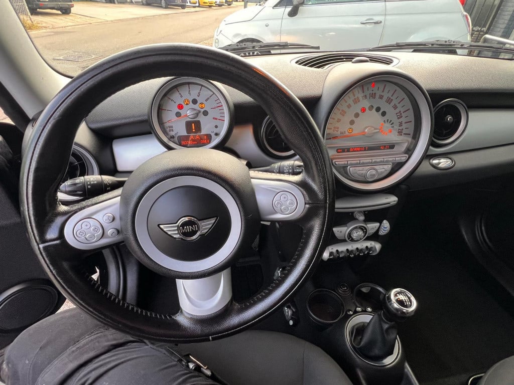 Mini One 1.4 anniversary business