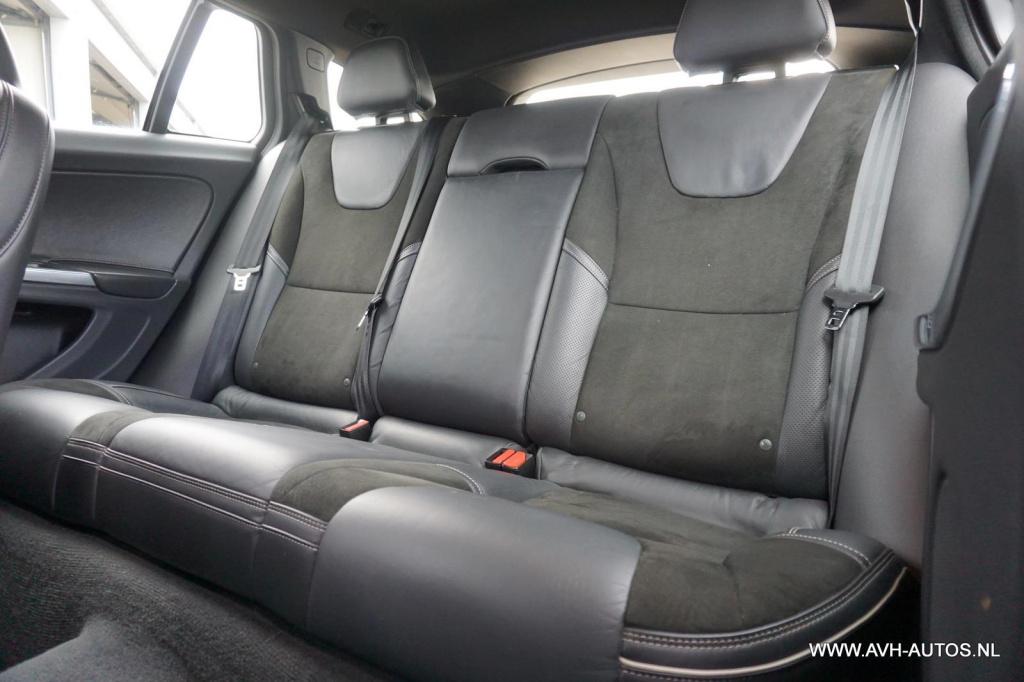 Volvo V60 2.0 t3 summum