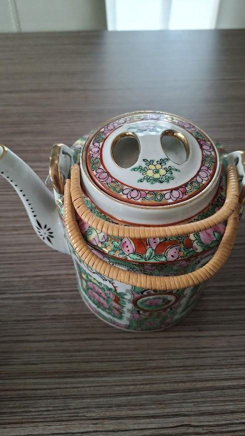 Chinese theepot