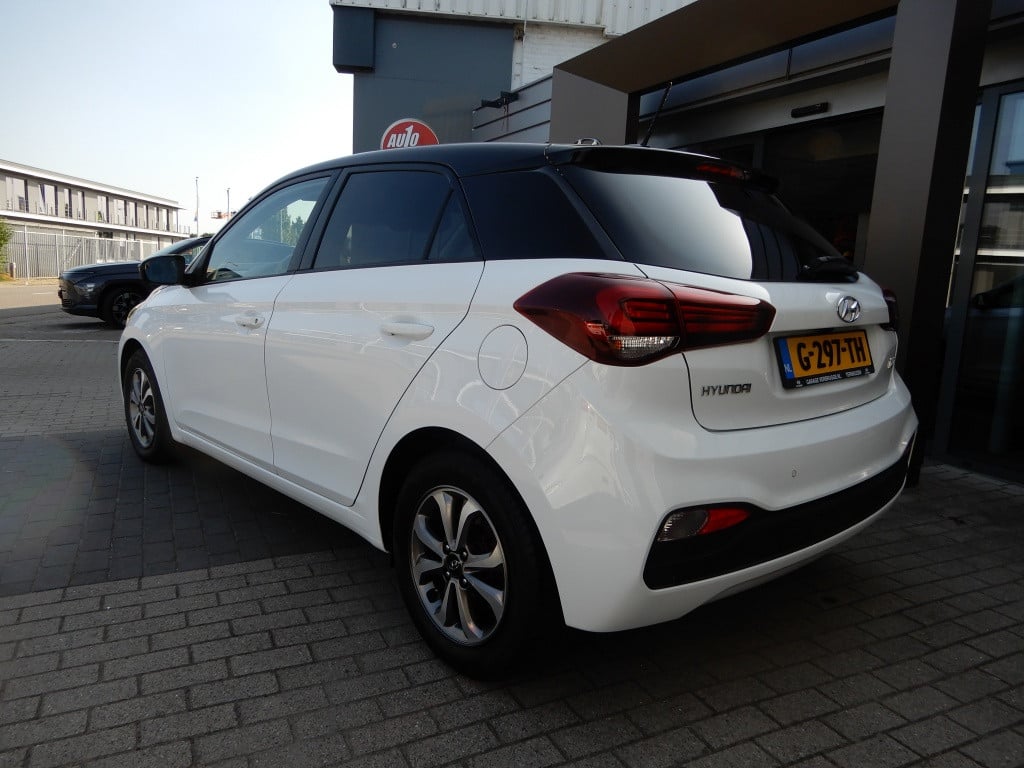 Hyundai I 20 1.0 t-gdi comfort | nl-auto | 1e eigenaar | navigatie | apple/