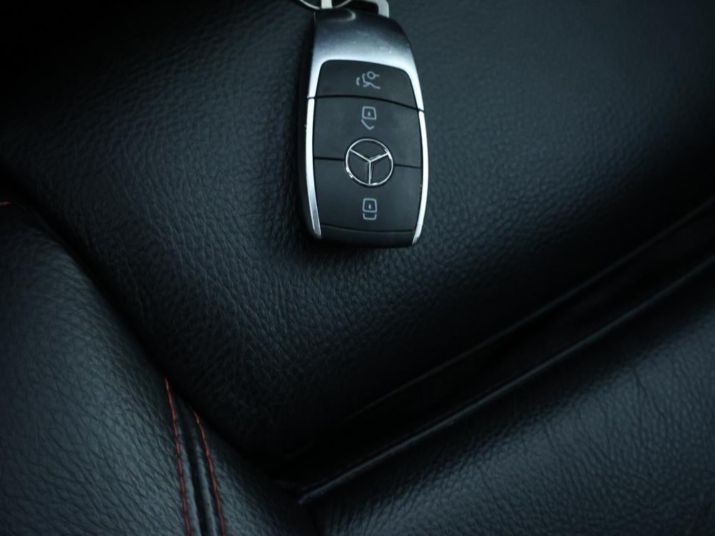 Mercedes-Benz Cla 200 business solution amg | panoramadak | trekhaak | amg-