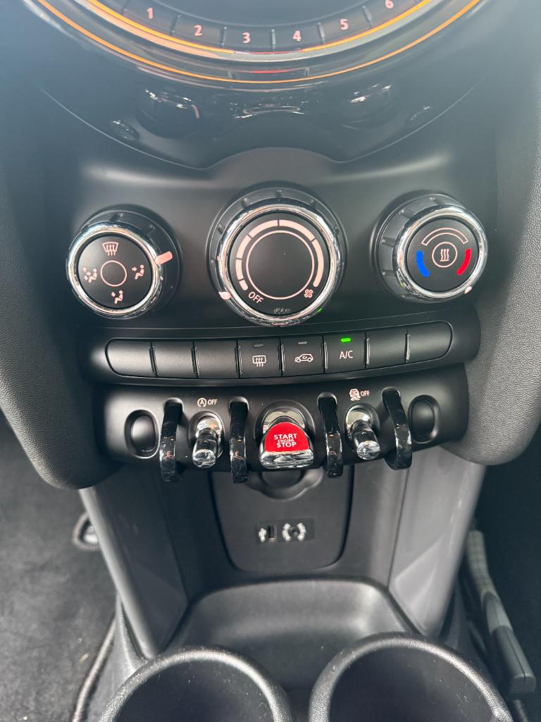 Mini Cooper 1.5 - business