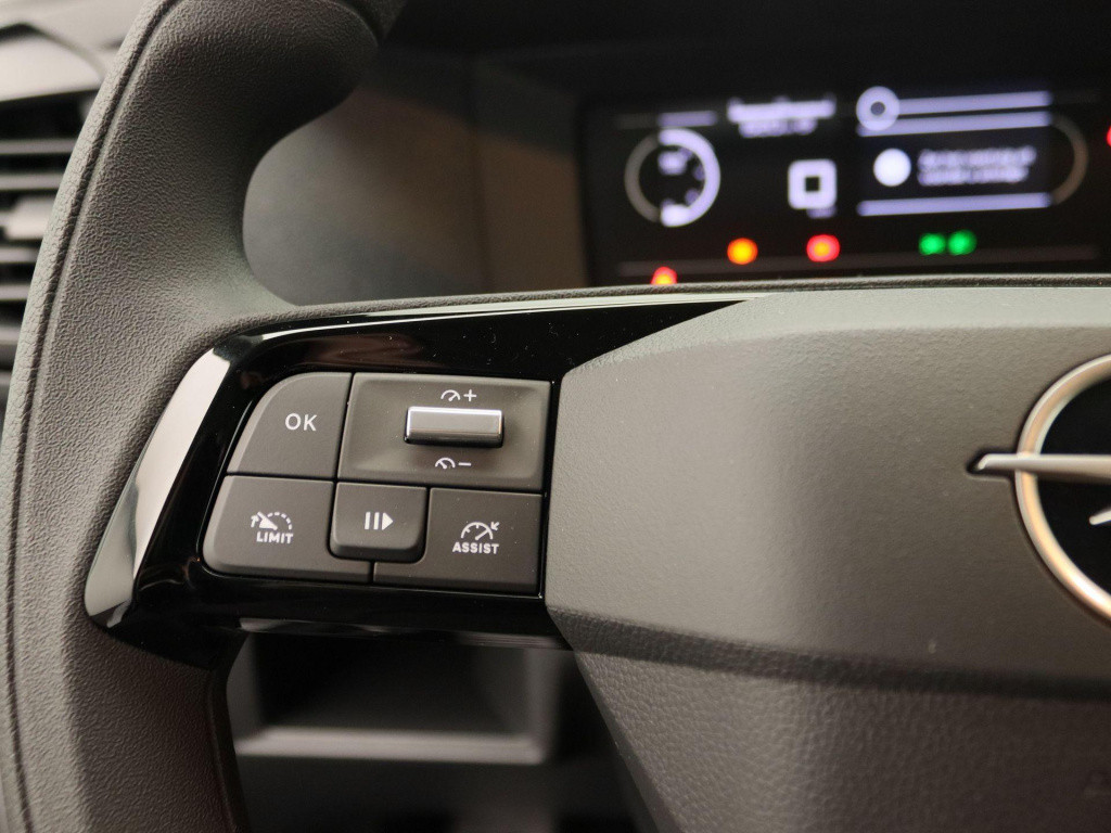Opel Vivaro 1.5 diesel 120 s&s l2 || betimmerd || bpm vrij || snel rijden |