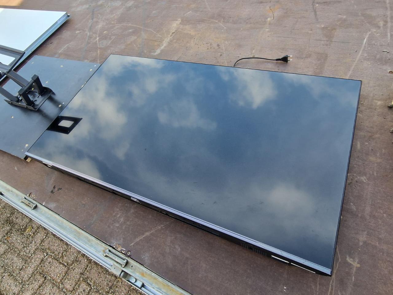 Hisense LED TV – 55 inch – Full HD Smart TV