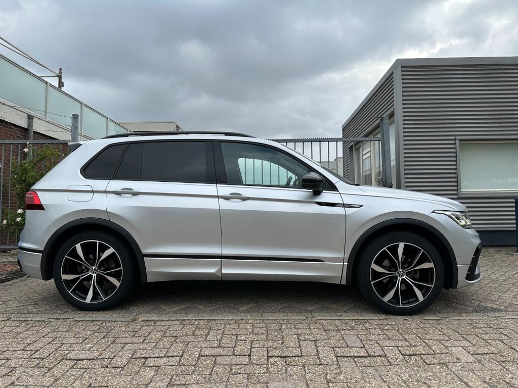Volkswagen Tiguan 1.5 tsi r-line business+ trekhaak camera 20'' black style