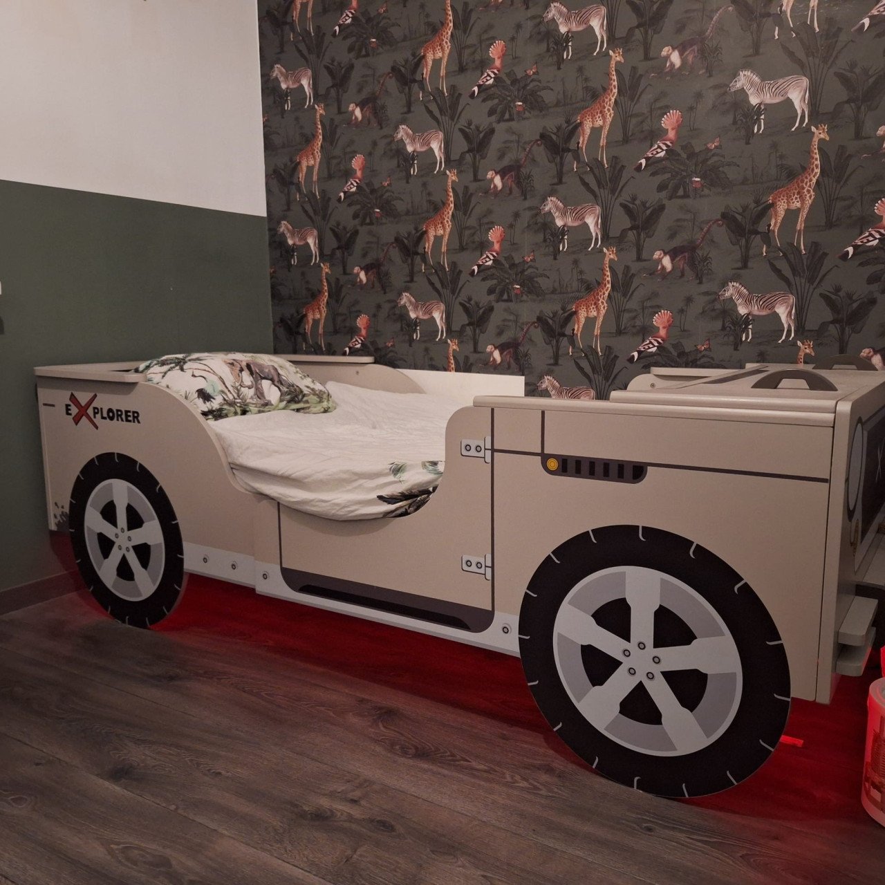 Explore safari jeep bed