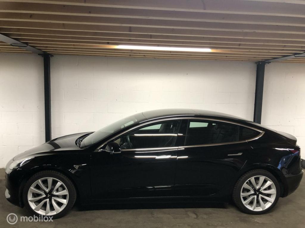 Tesla Model 3 standard rwd plus 60 kwh
