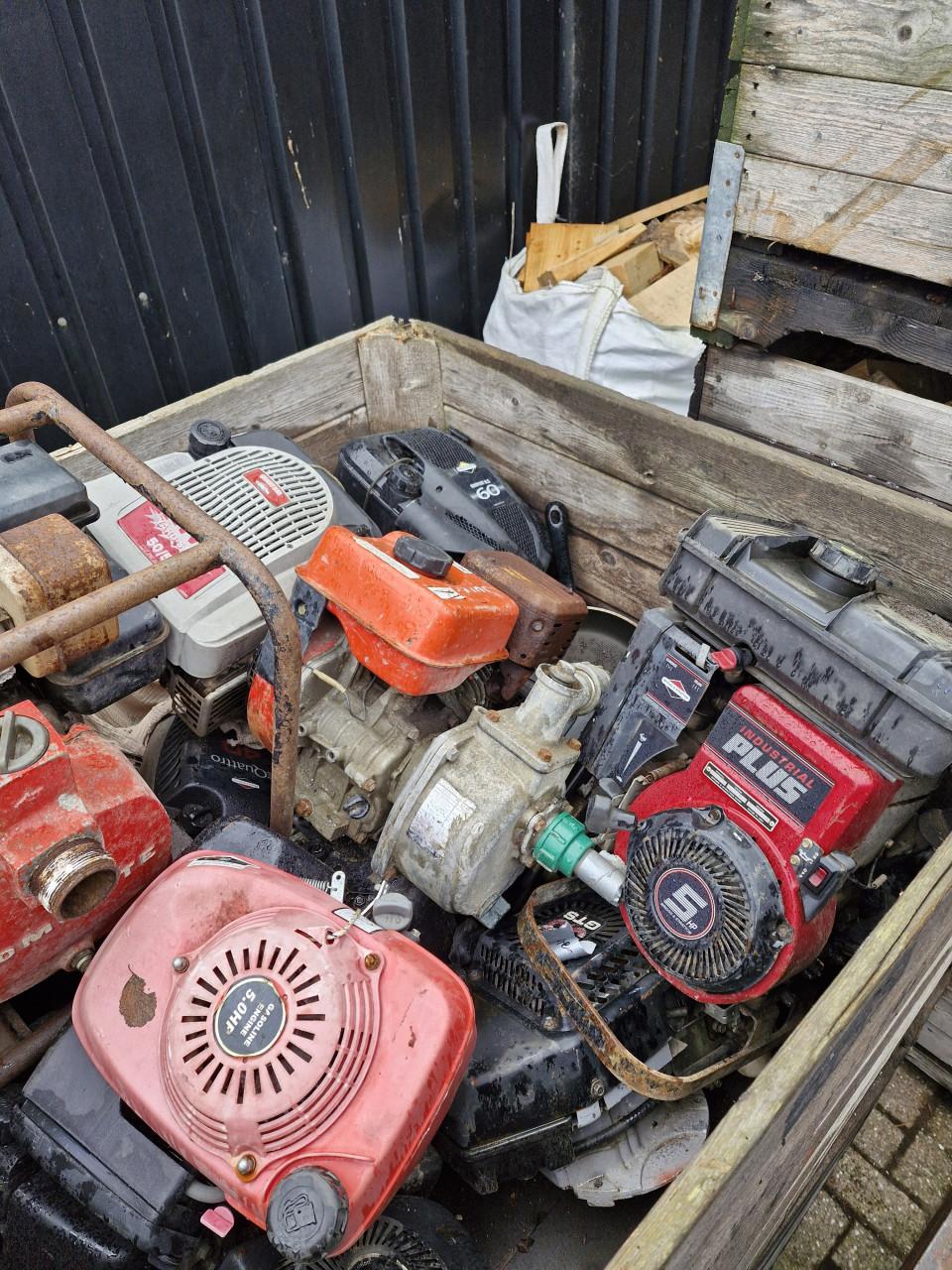 Waterpomp en grasmaaier motors