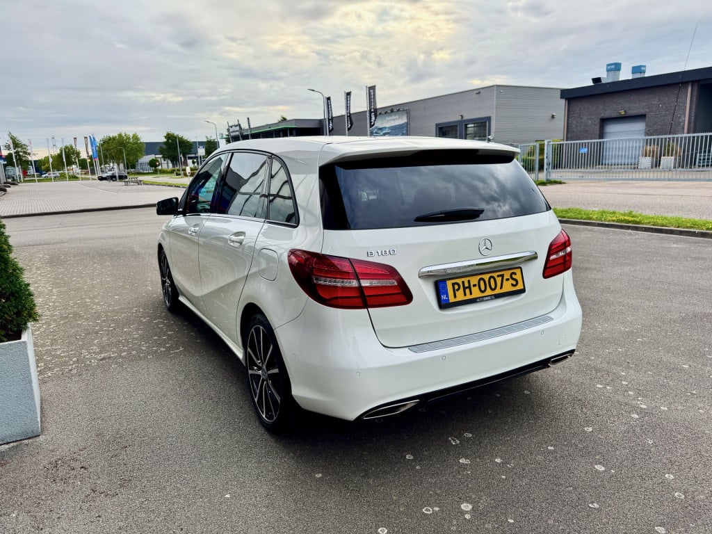 Mercedes-Benz B-Klasse 180 activity edition navi ecc cruise