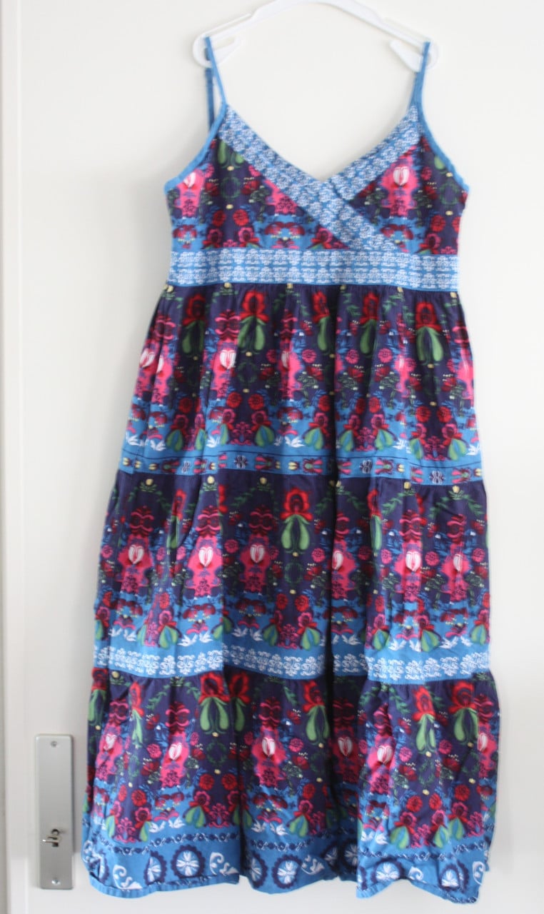 Zomerjurk met blauwe bloemen print  maat 152
