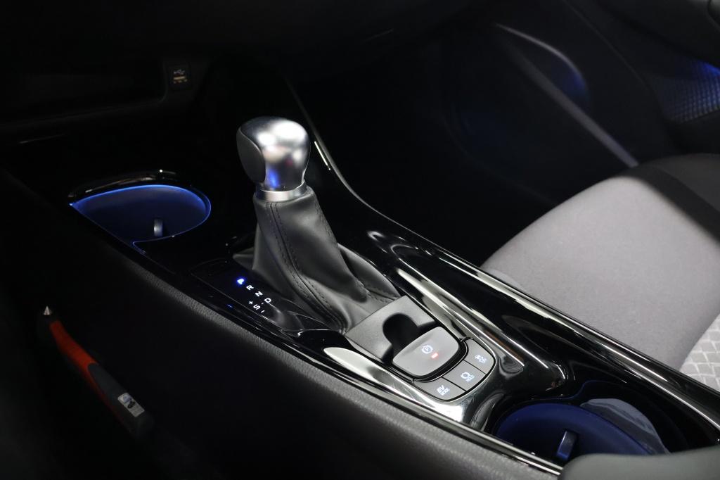 Toyota C-hr 2.0 hybrid dynamic
