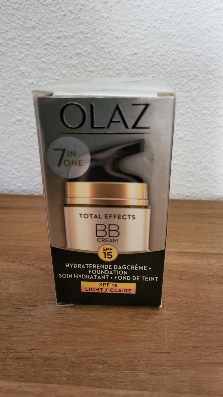Olaz Total Effects BB Cream Light SPF 15 50 ml  - NIEUW