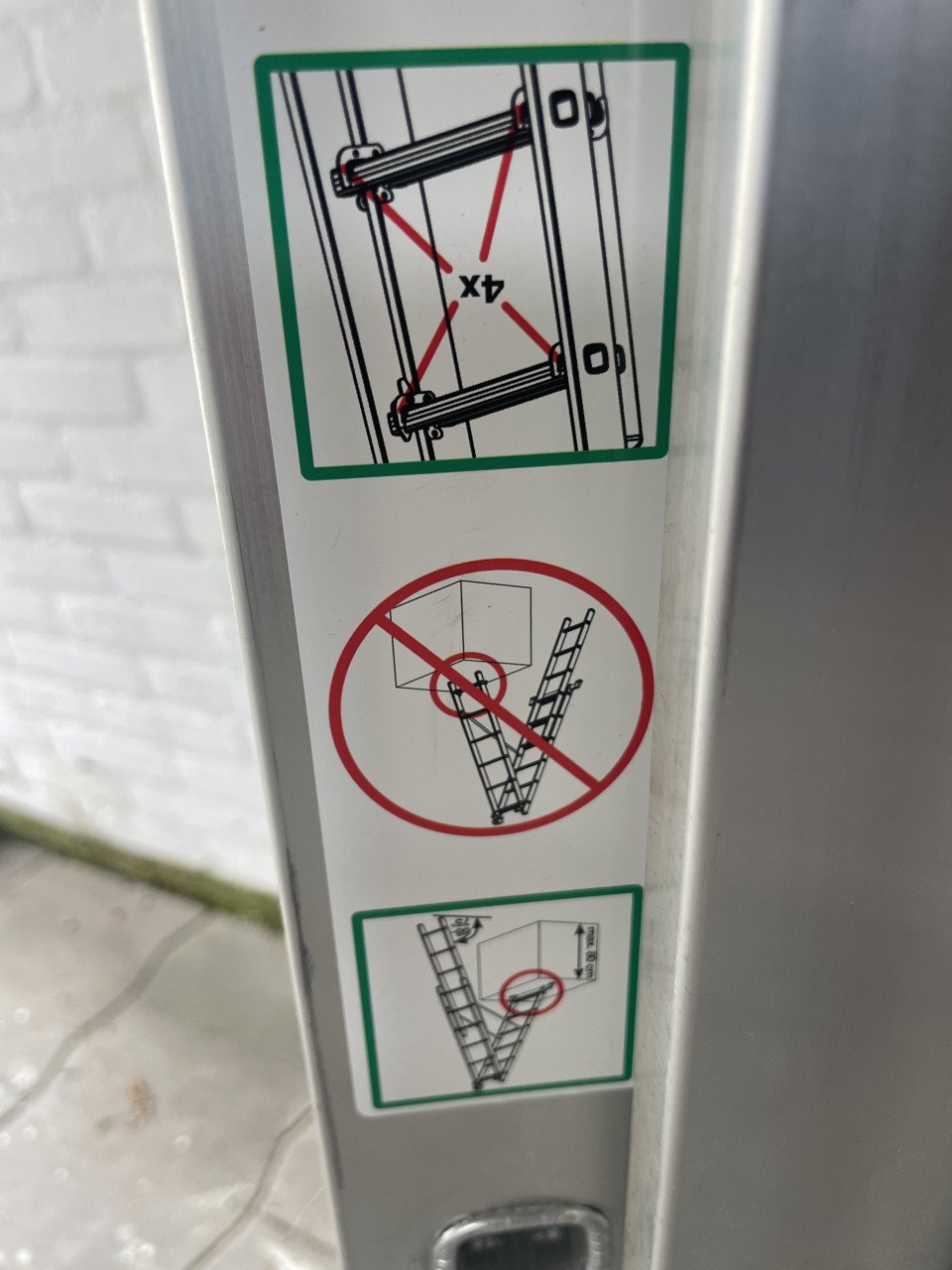 Trap ladder
