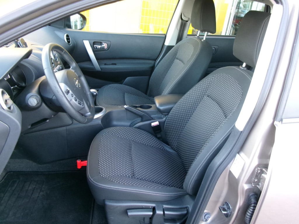 Nissan Qashqai 1.6 airco, cr.contr., panoramadak, trekhaak