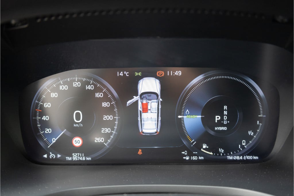 Volvo V60 2.0 t6 plug-in hybrid awd plus dark ✅leer✅cam✅cc✅wint.pakk.