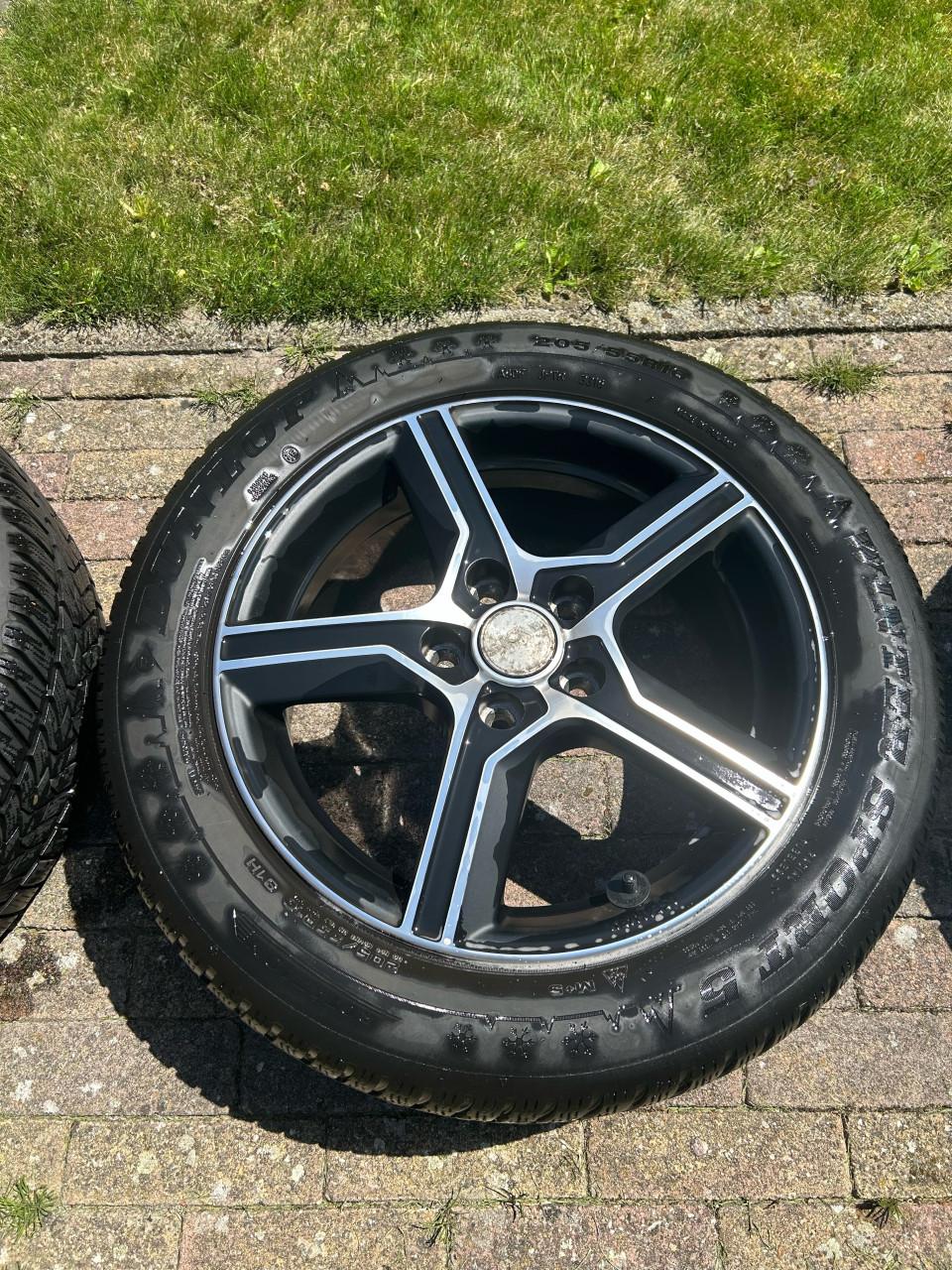 LM velgen met winterbanden.