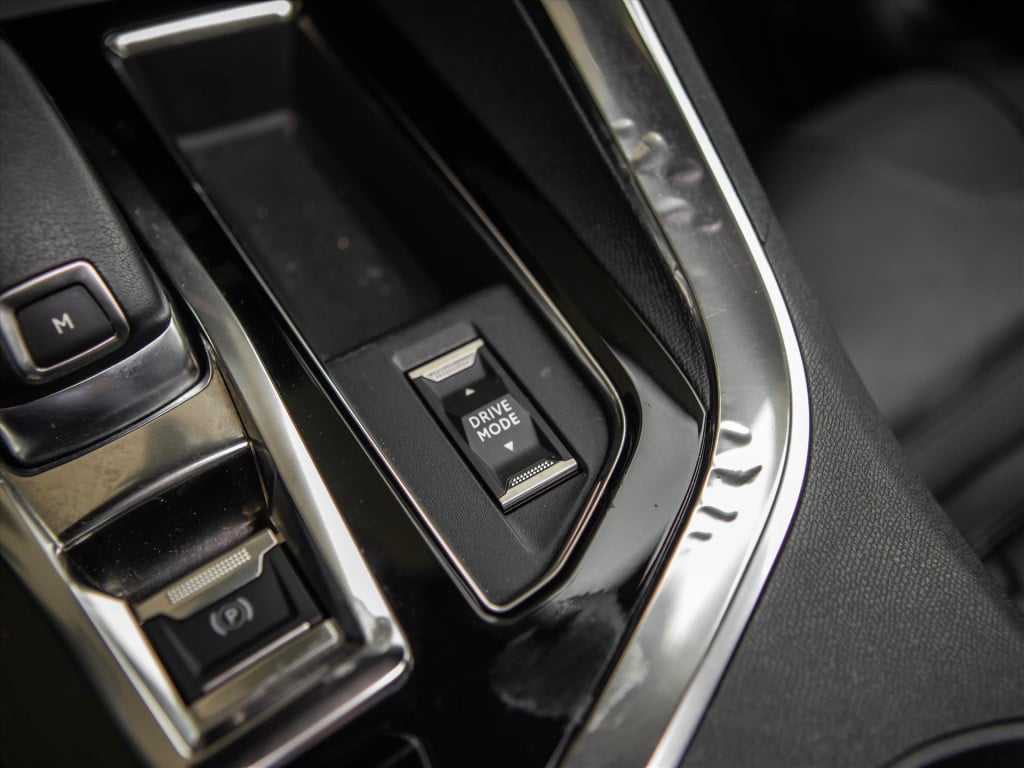 Peugeot 5008 1.2 puretech 130pk gt automaat | 7-zits | nappa leder | focal 