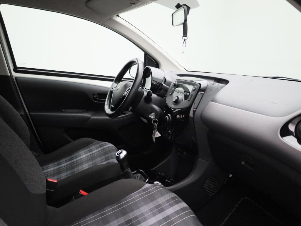 Peugeot 108 1.0 e-vti style | airco | bluetooth | elec. spiegels | 5-deurs