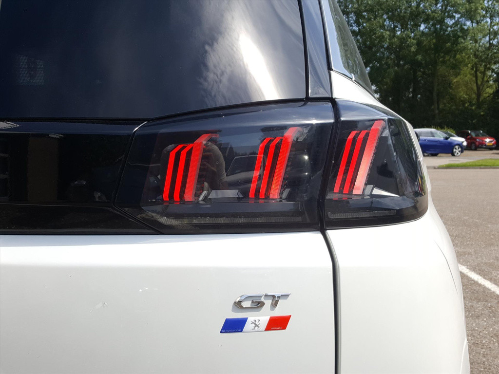 Peugeot 5008 gt 1.2-pt-130pk (vol)automaat/eat8 navigatie | cruise & climat