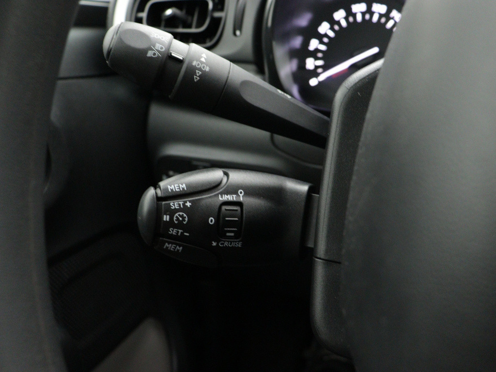 Citroen C3 82 pk feel | rijklaar | parkeersensoren achter | navigatie | app