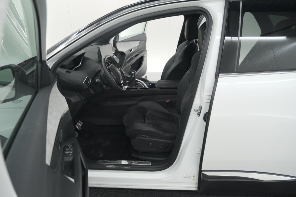 Peugeot 3008 puretech 130 gt | camera | adaptieve cruise control | elektron