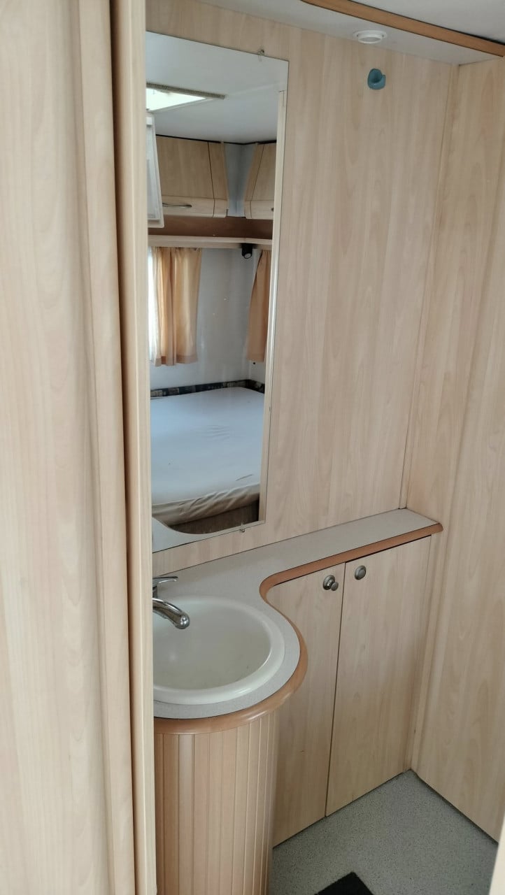 Beyerland 490 met mover en voortent