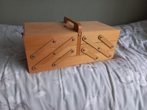 Houten naaikistje