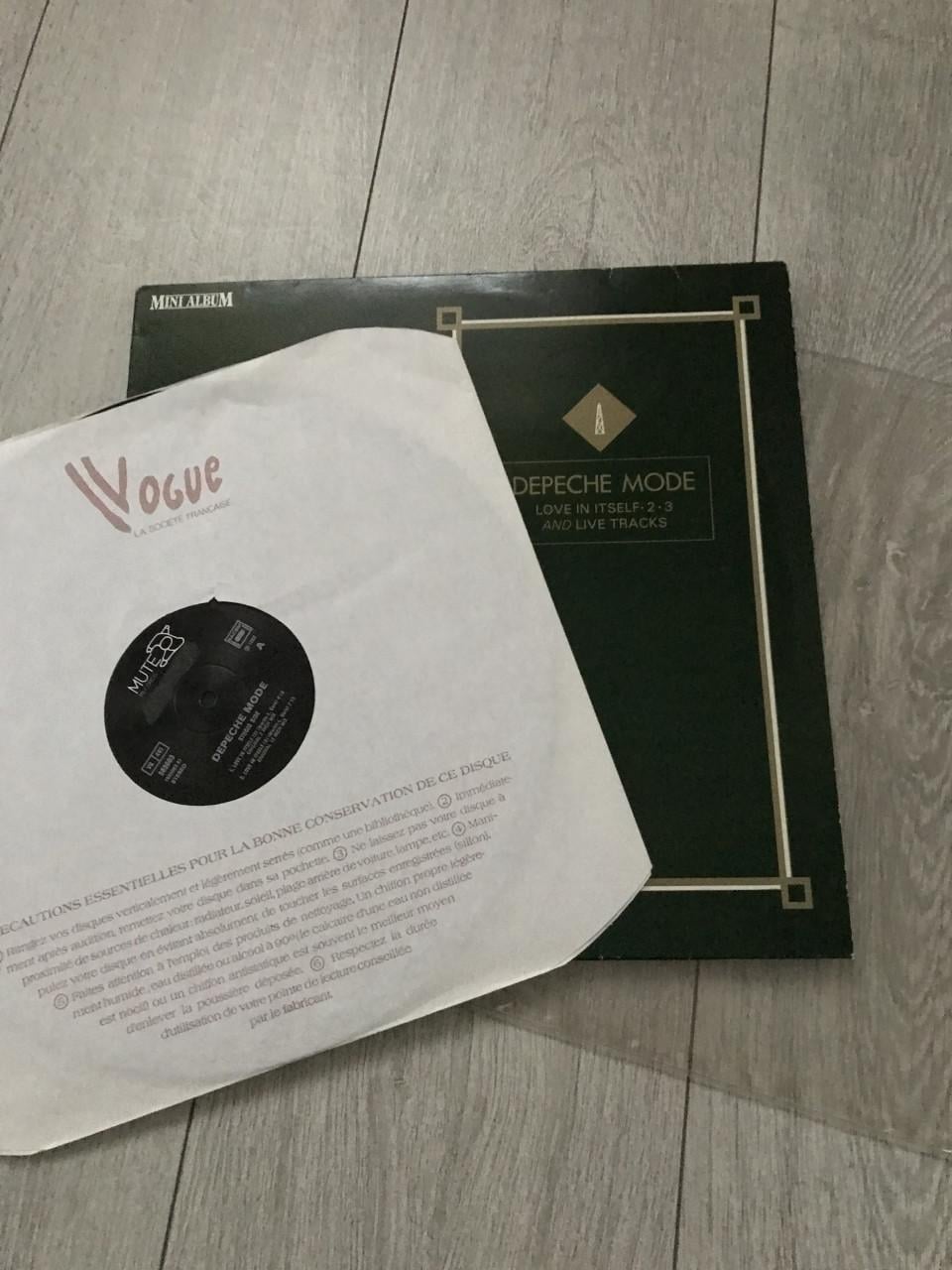 LP vinyl  -  Depeche Mode -  MINI ALBUM 1983