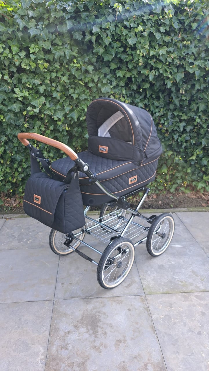 Retro kinderwagen
