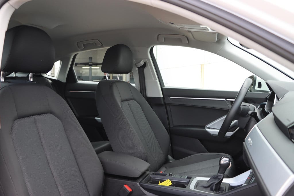 Audi Q3 sportback 45 tfsi e s edition 245pk s-tronic
