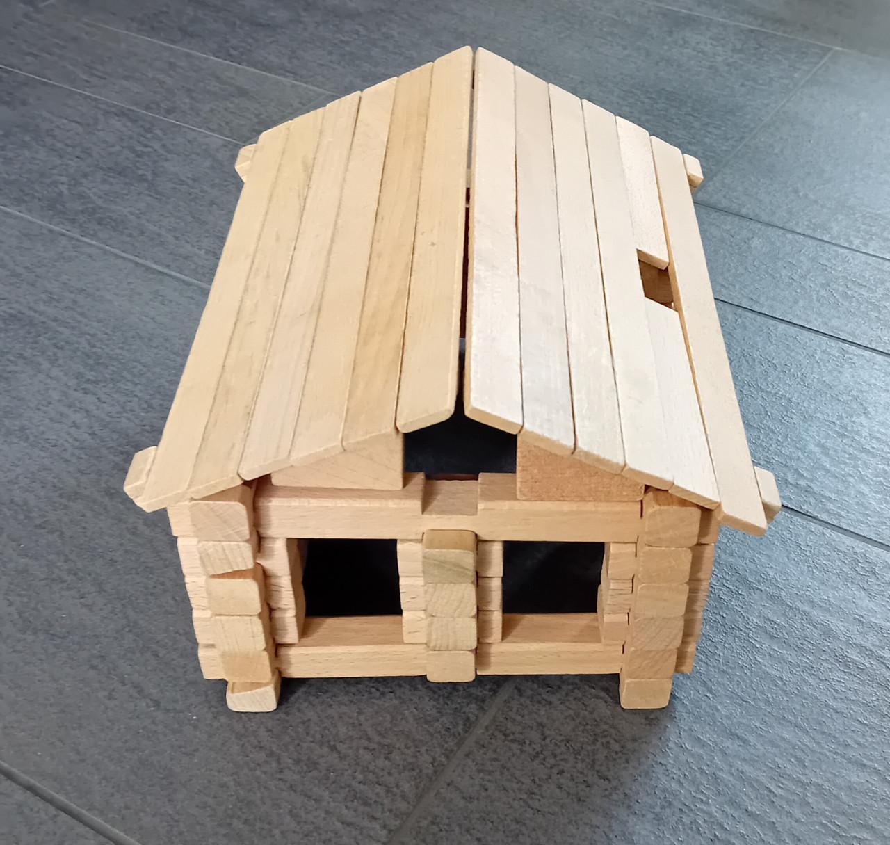 Opbergbox met houten blokken