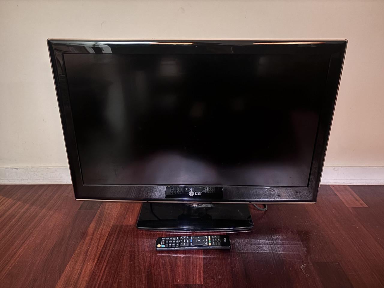 TV - 32 inch