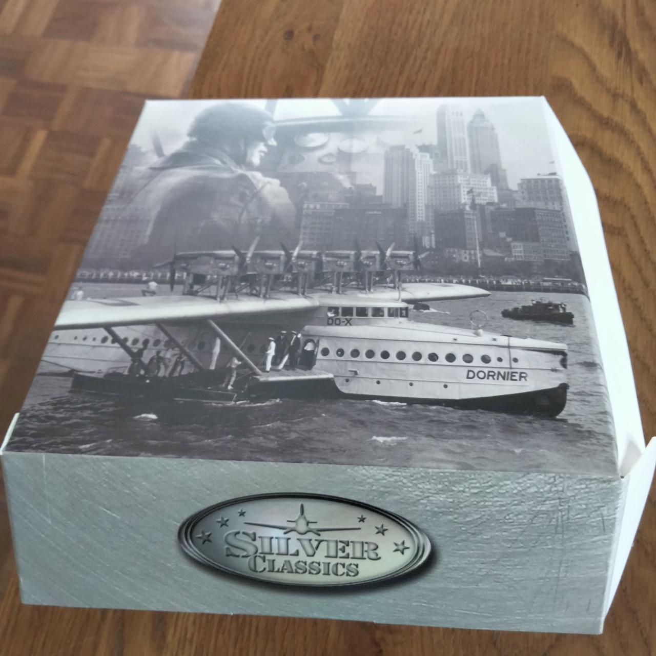 SCHAALMODEL DOUGLAS DC-3