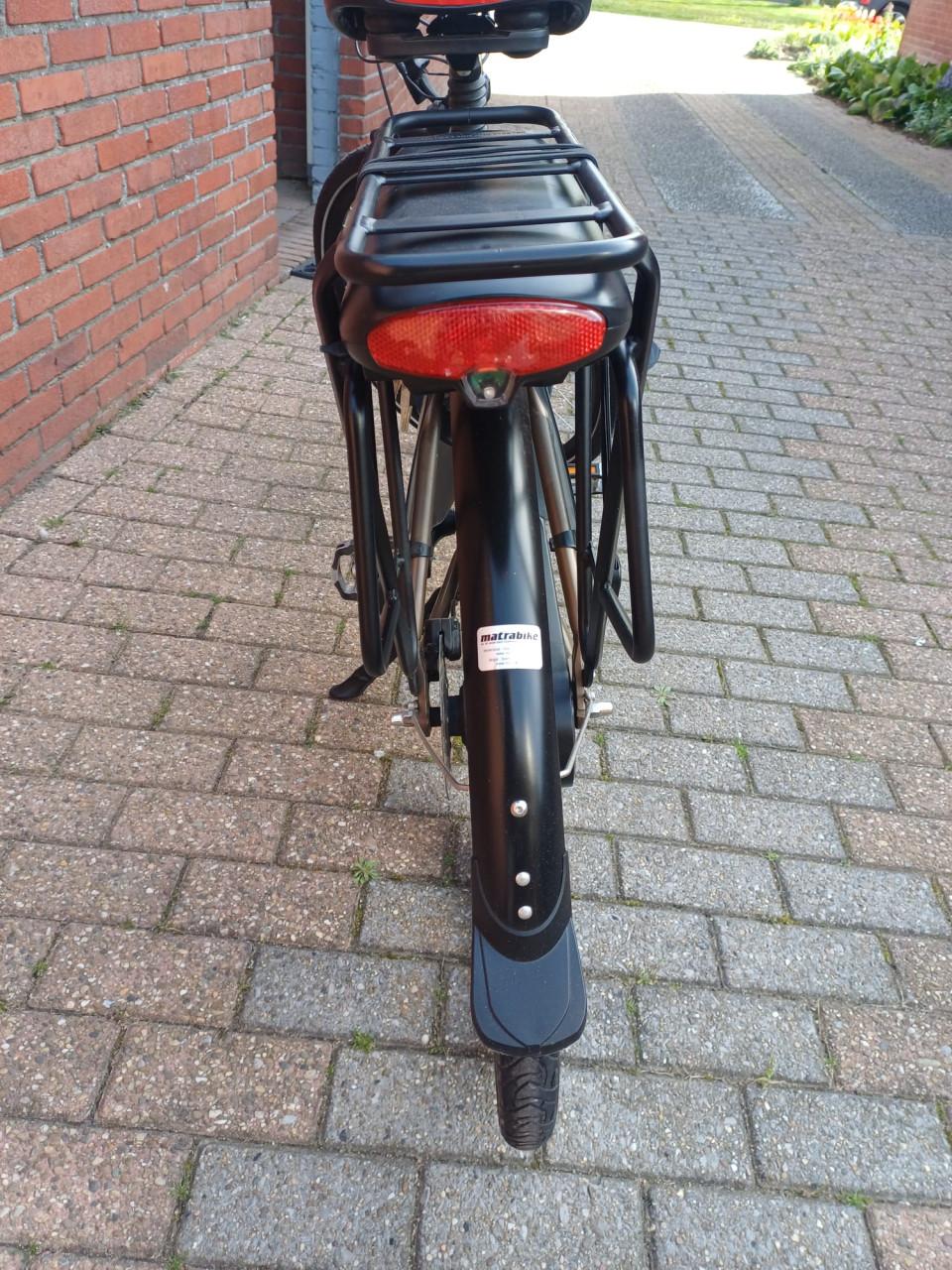 2 elektrische damesfietsen