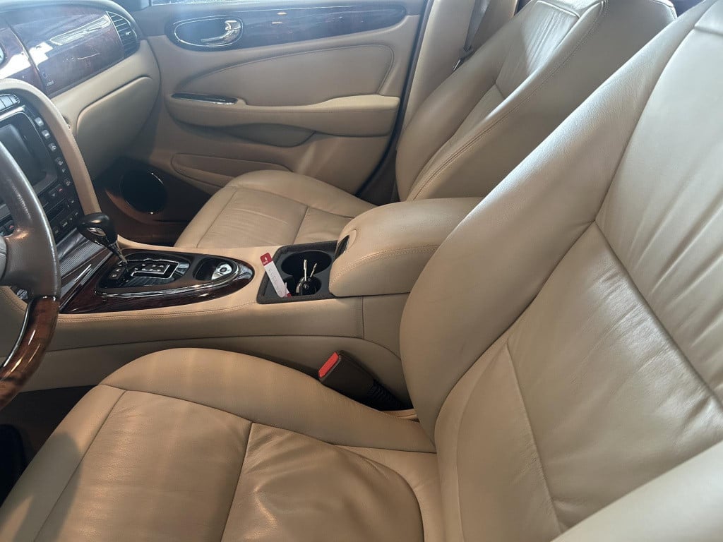 Jaguar Xj 3.0 v6