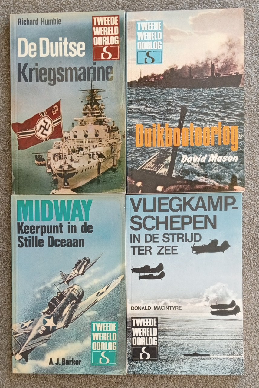 2e wereld oorlog ; strijd op zee ; 4 boeken  in z.g.a.n. staat