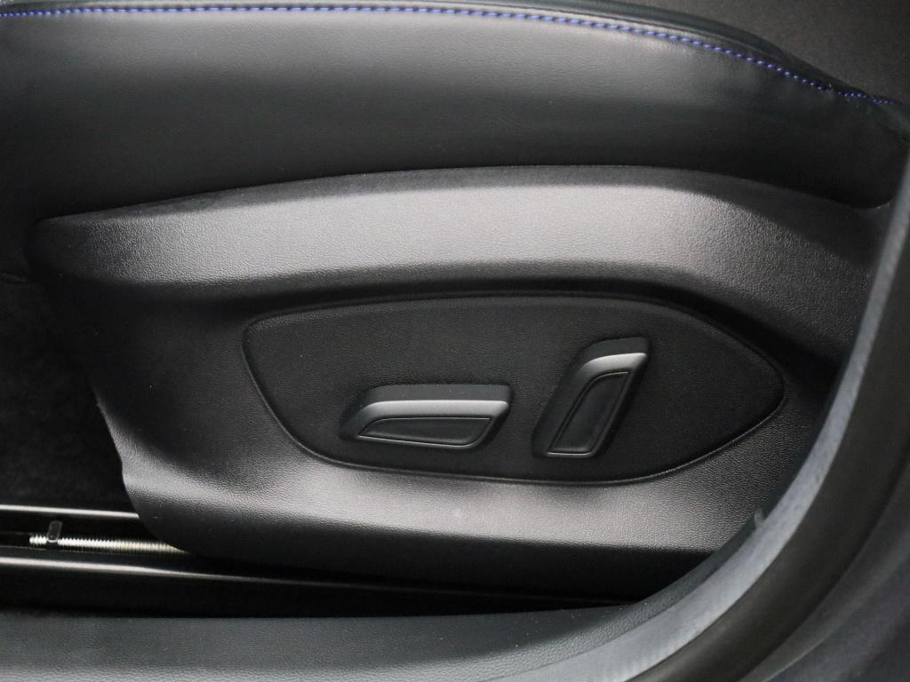 MG Mg4 long range luxury 64 kwh | carplay | navi | led koplampen | camera |