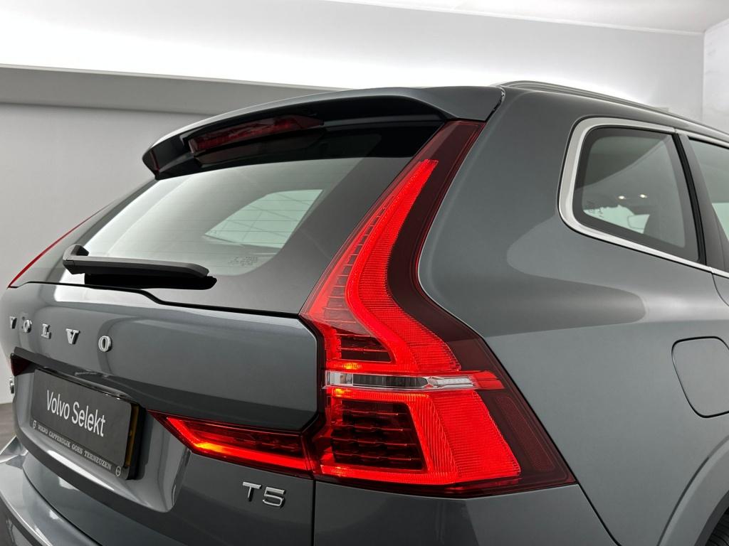 Volvo XC60 t5 253pk momentum| adap.cruise| trekhaak| leder| stoel.verw.