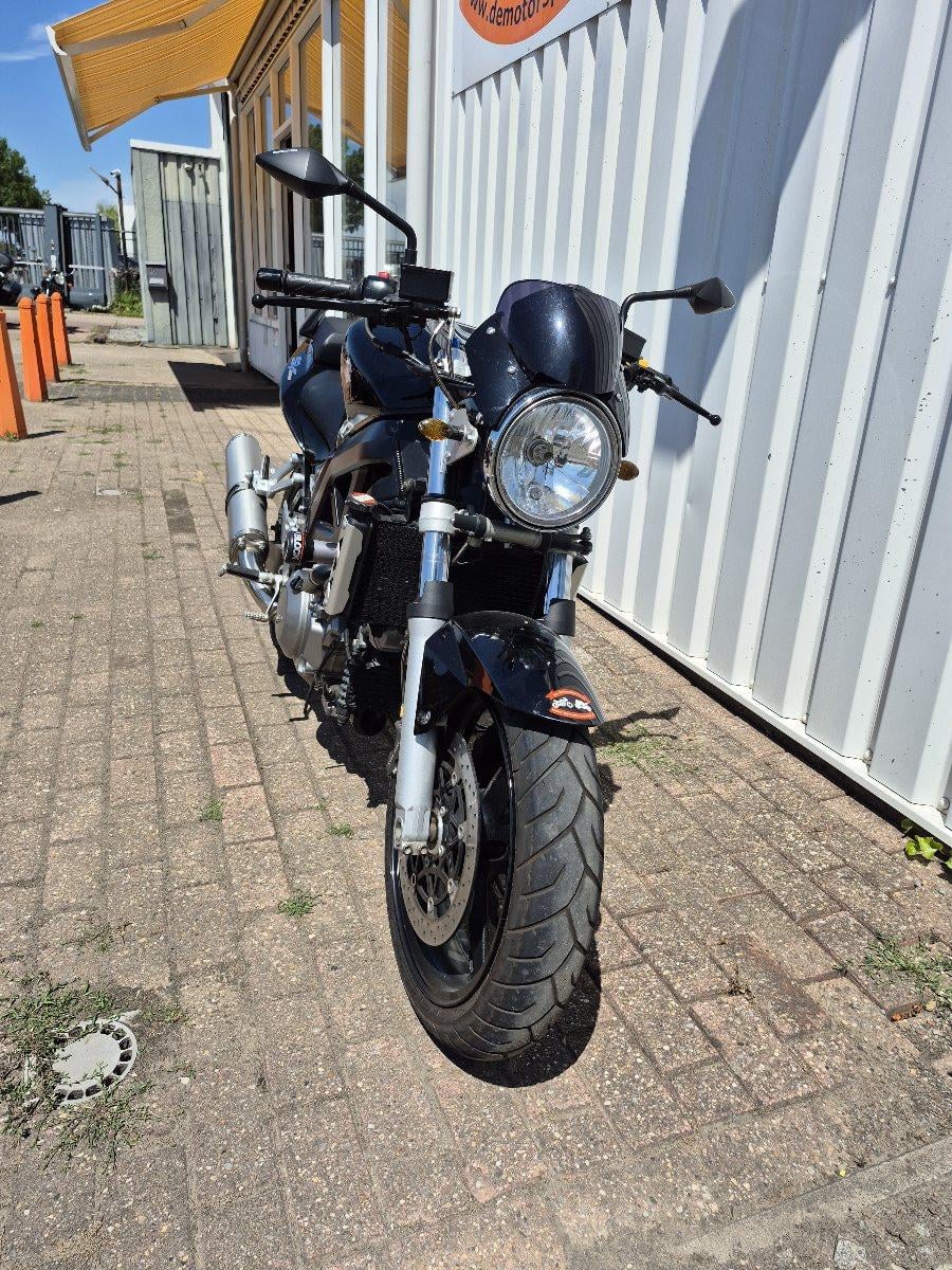 Suzuki SV1000N uit 2006, dikke naked bike