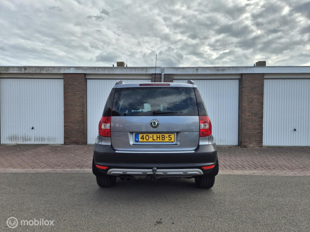 Skoda Yeti 1.2 tsi elegance / origineel nl / cruisecontrol / trekhaak