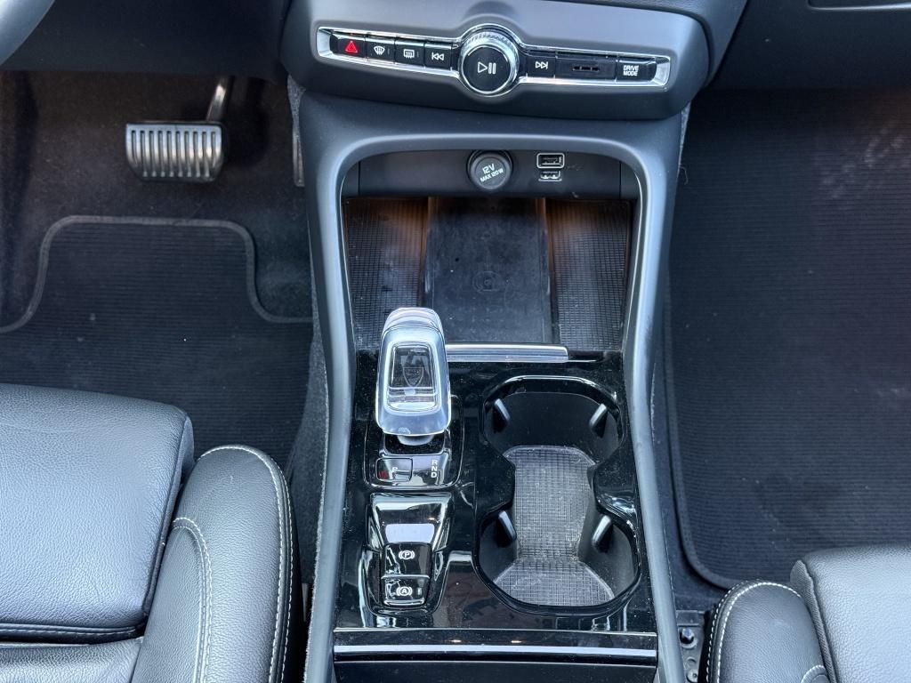 Volvo XC40 t5 262pk recharge ultimate dark| full options !! facelift