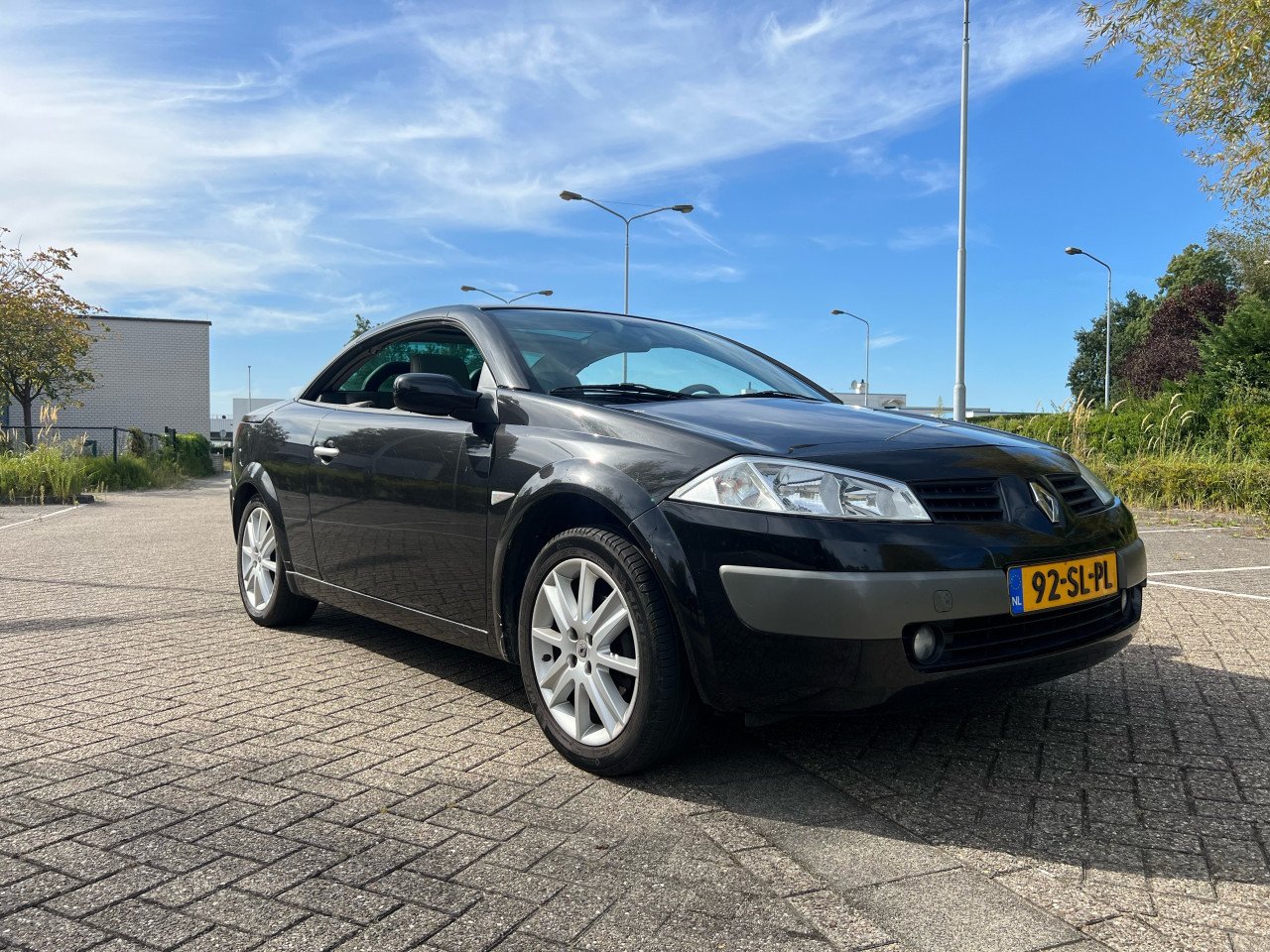 Renault Megane Cabrio 2.0 |Apk | Nap|Airco | Cruise | Lage KM | Vol Optie’s