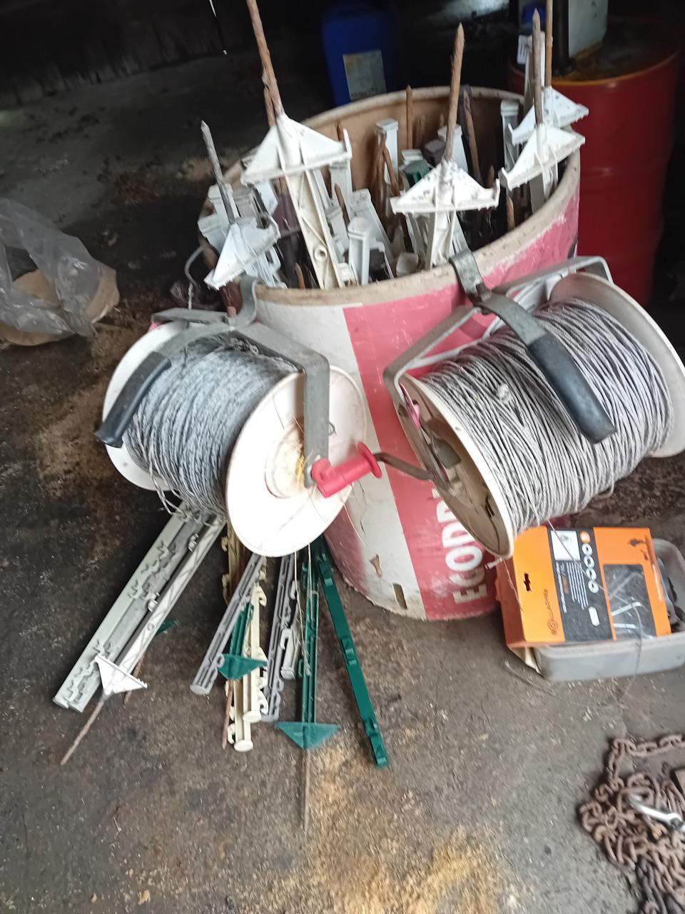 Schrikdraad palen en draad voor schapen