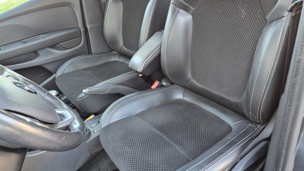 Renault Clio *led*navi*airco*lmv*isofix*nap 0.9 tce intens