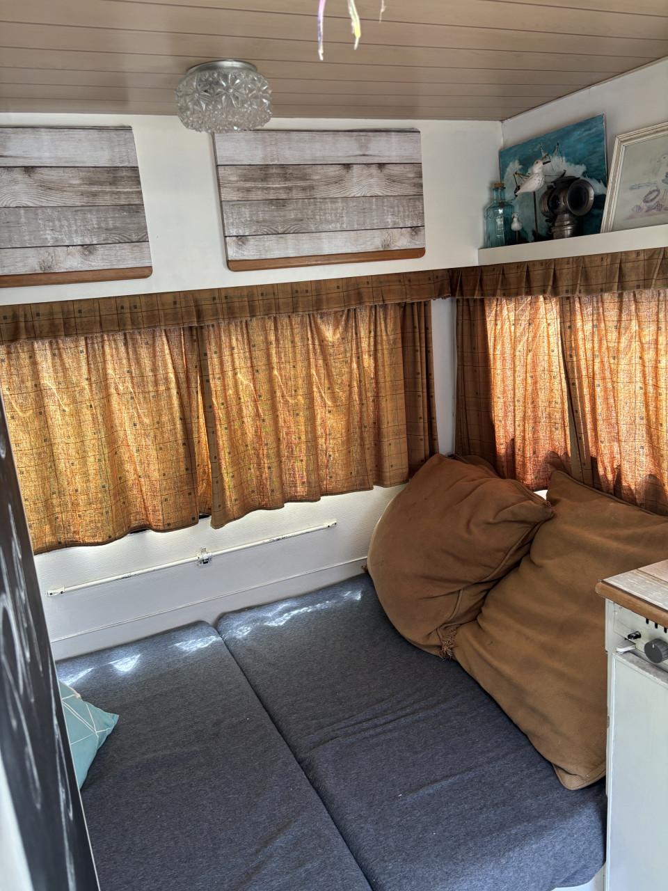 Retro caravan — opknapper met karakter | Kenteken 50-WZ-26
