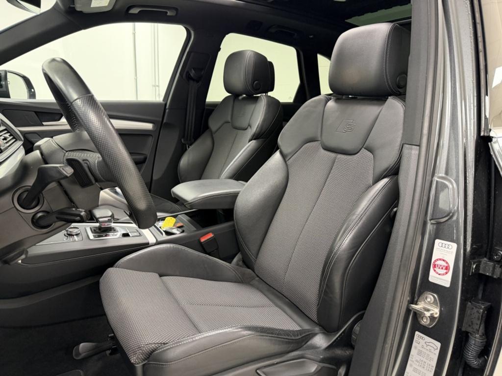 Audi Q5 50 tfsi e s edition | luchtvering | trekhaak | panoramadak |
