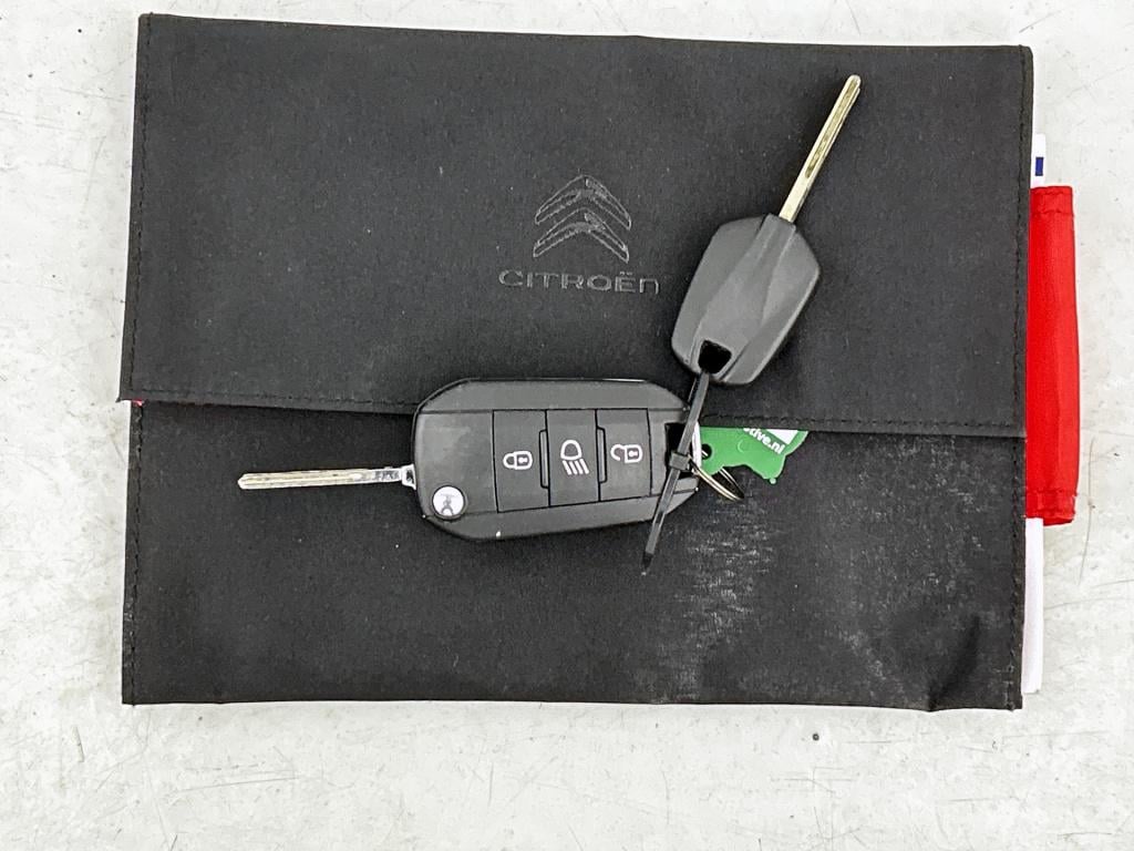 Citroen C3 83 pk shine | rijklaar | stoelverwarming | parkeerhulp | apple c
