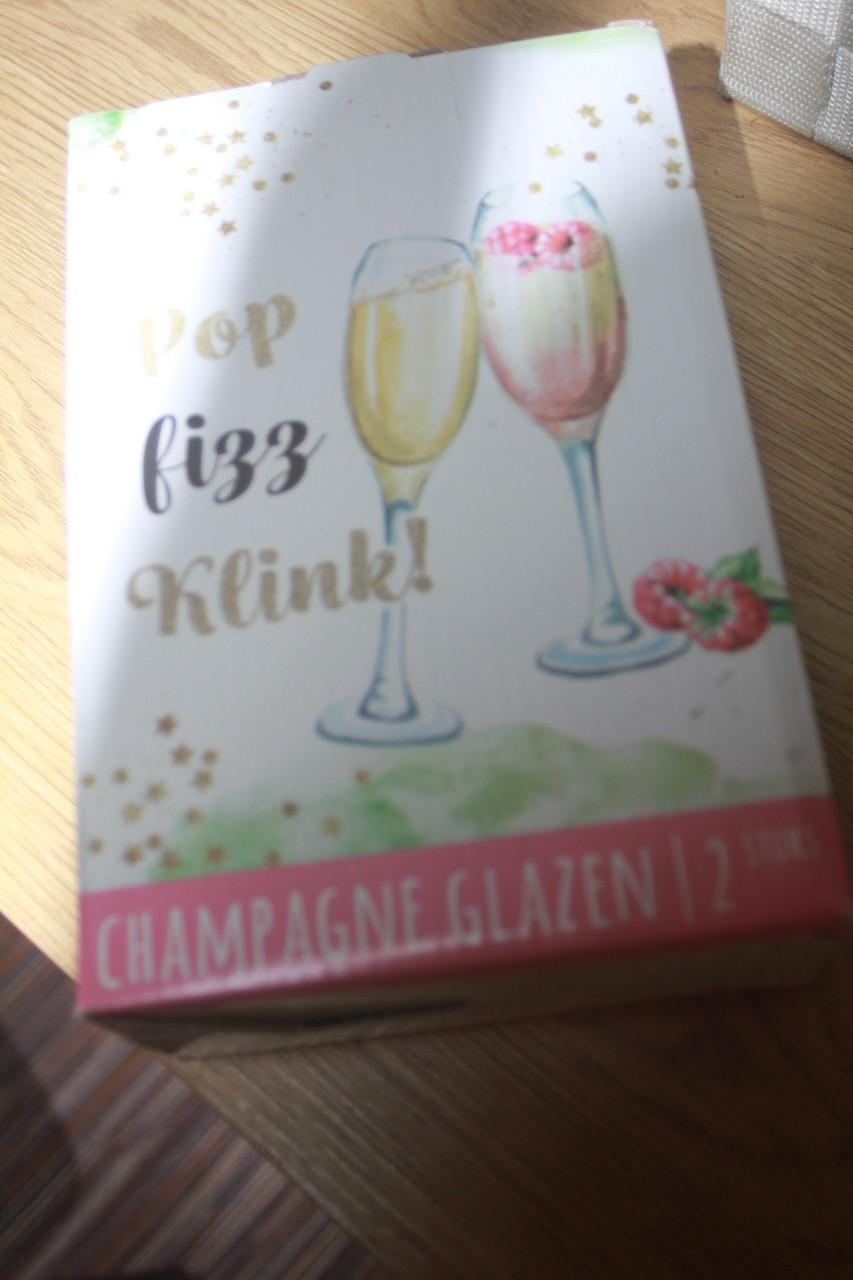 2 champagne glazen..NIEUW
